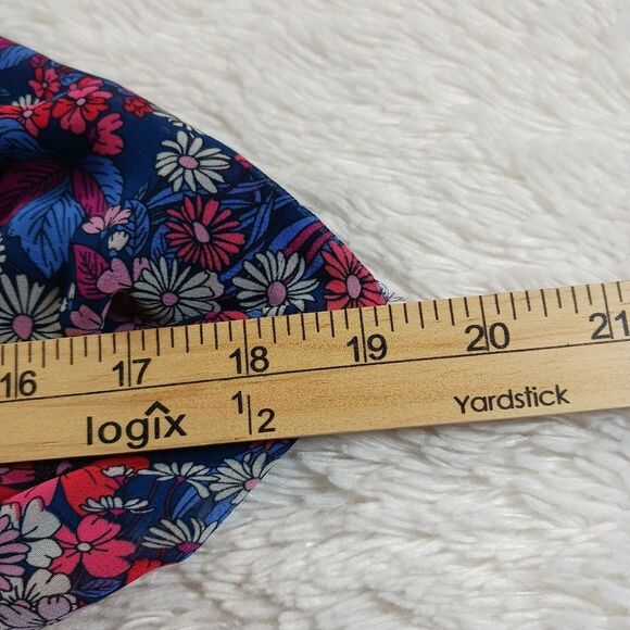 BCBG Sleeveless Floral Maxi Lined, Handkerchief Hem Woman's Small........... - Picture 9 of 10